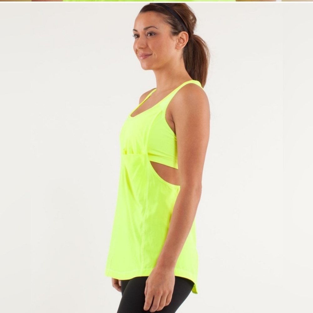 Lululemon tank